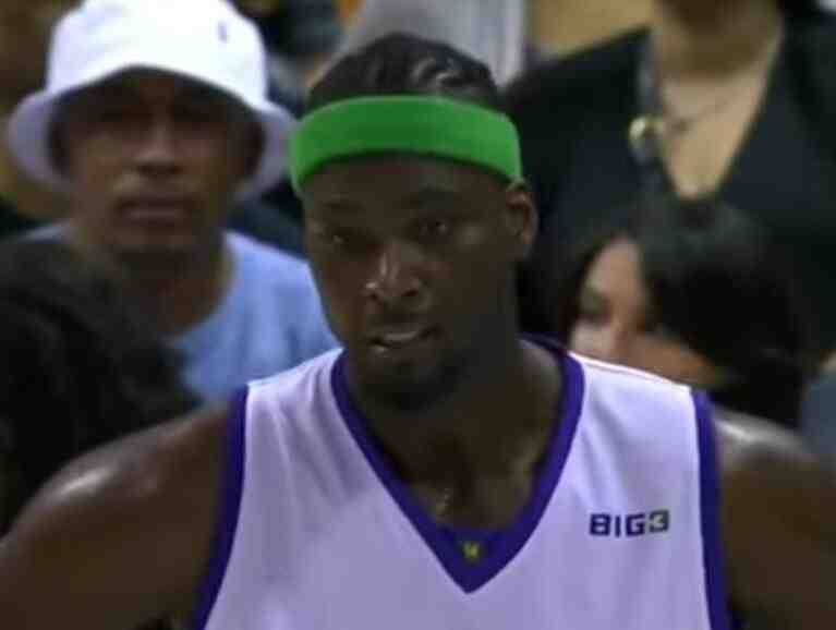 夸梅·布朗：NBA应该强制球员休赛期训练 拿2亿不能光顾着玩